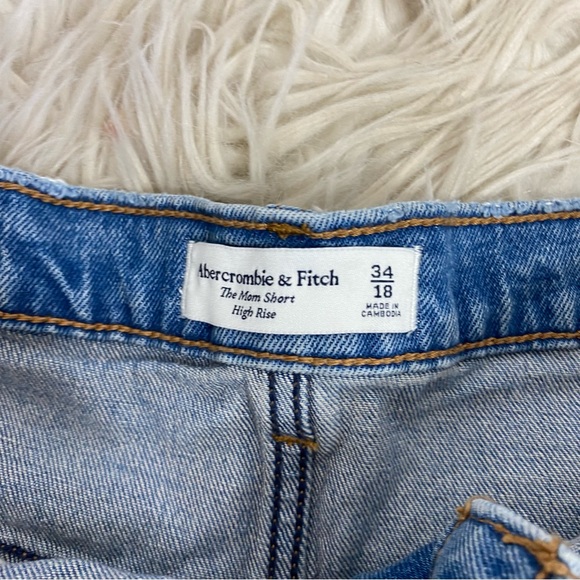 NWT Sold Out Abercrombie & Fitch Mom Short High Rise Cutoff Shorts - Picture 4 of 9